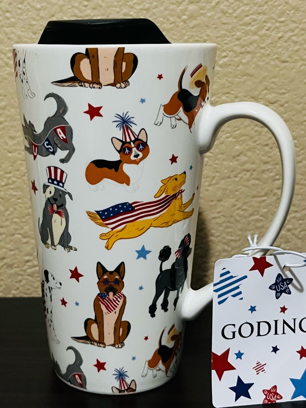 New with tags, Godinger Americana Dogs ceramic tall travel mug with lid. 17oz